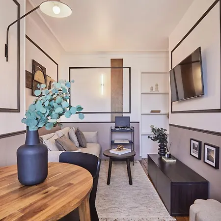 Isena - 1 Et Balcon A Ecole Militaire * Παρίσι